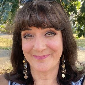 Meet your Posher, Patricia